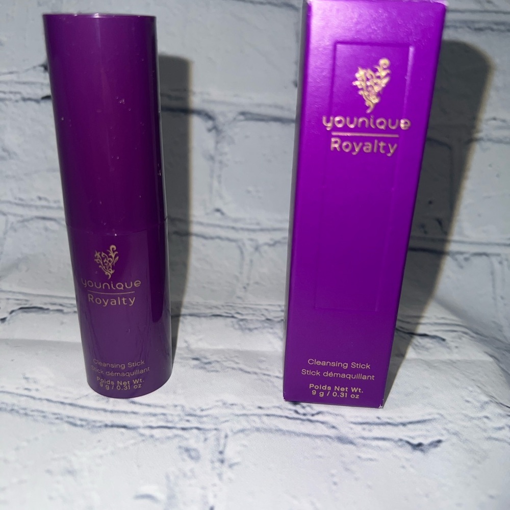 Younique Royalty Purple Cleansing Stick